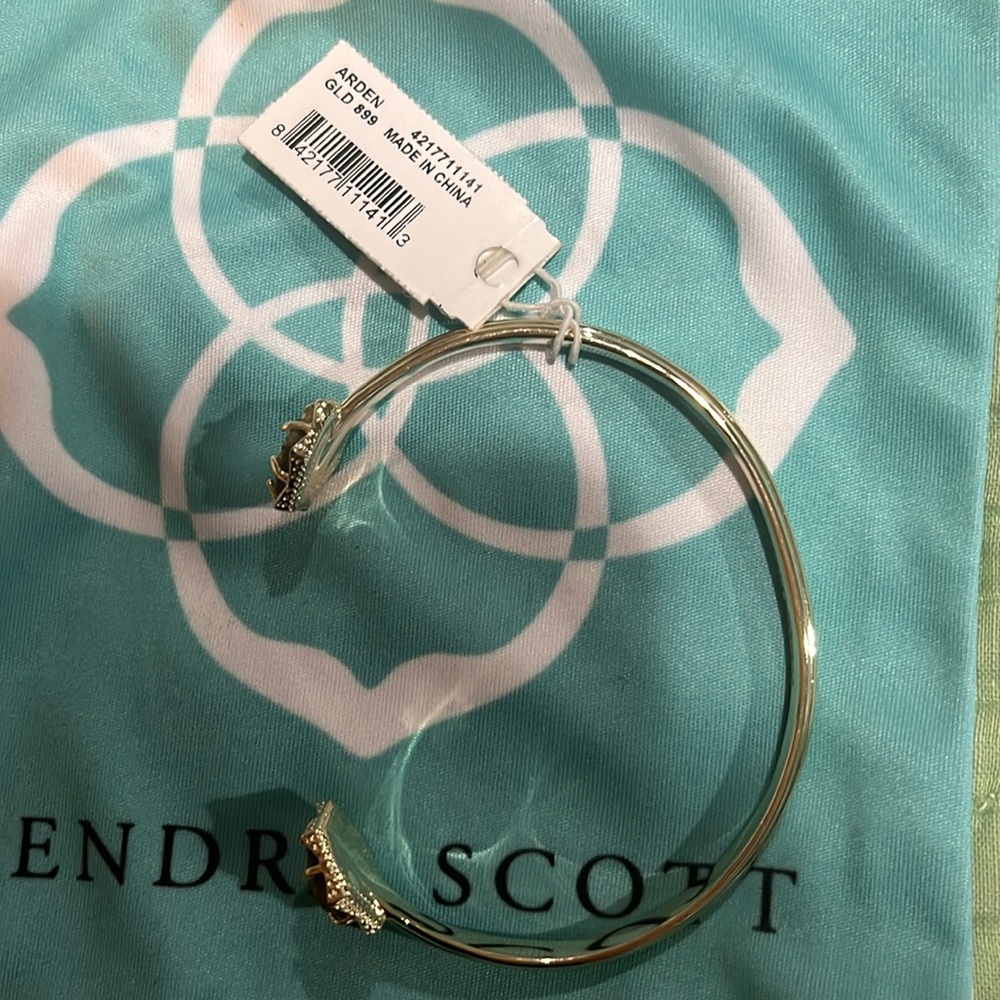 Kendra Scott gold tone, bangle new with tag